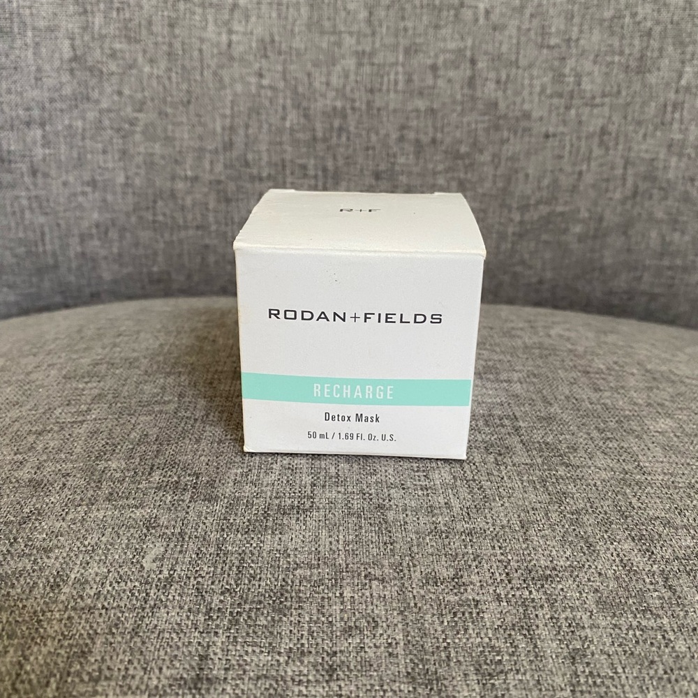 Brand new Rodan and Fields RECHARGE detox mask.